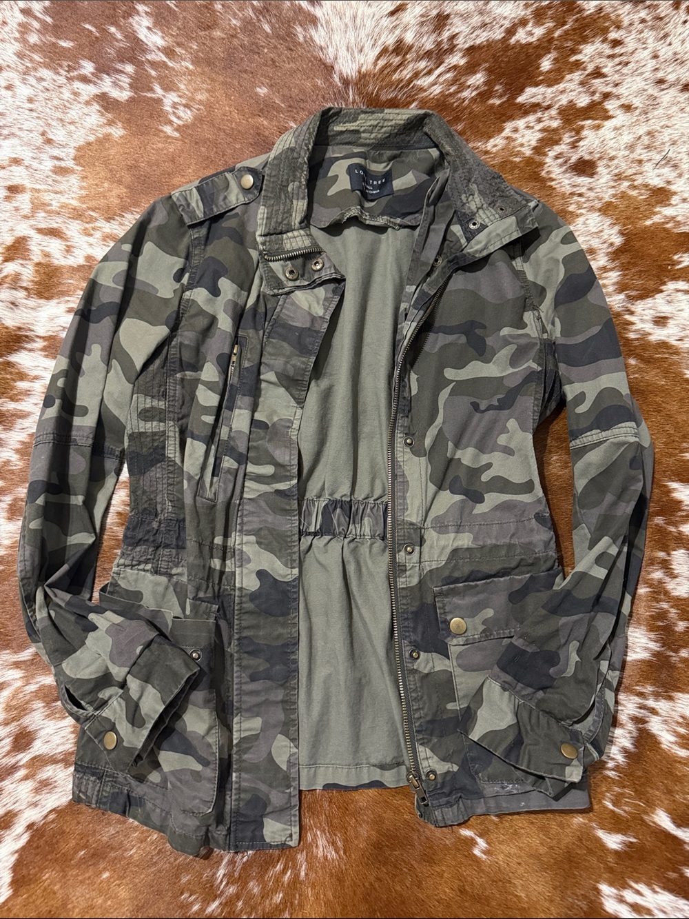 Love Tree Women's Camouflage Utility Jacket - Olive Green
